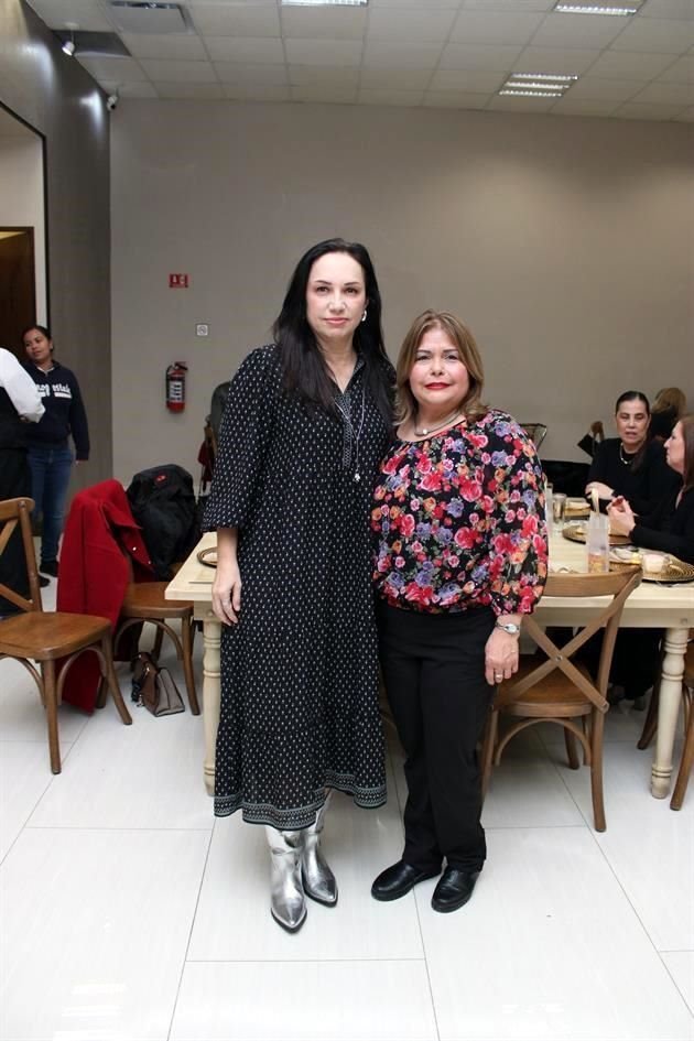 Nelda Cantú y Magaly Guajardo