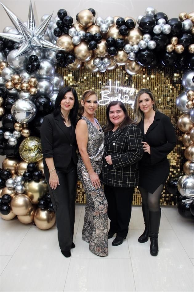 Sandra Elizondo, Maribel Sierra, Martha Villagómez y Lety Jauregui