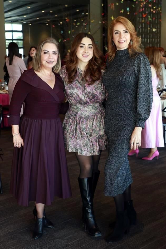 Yamani de Peña, Mariana Ramírez y Martha Peña