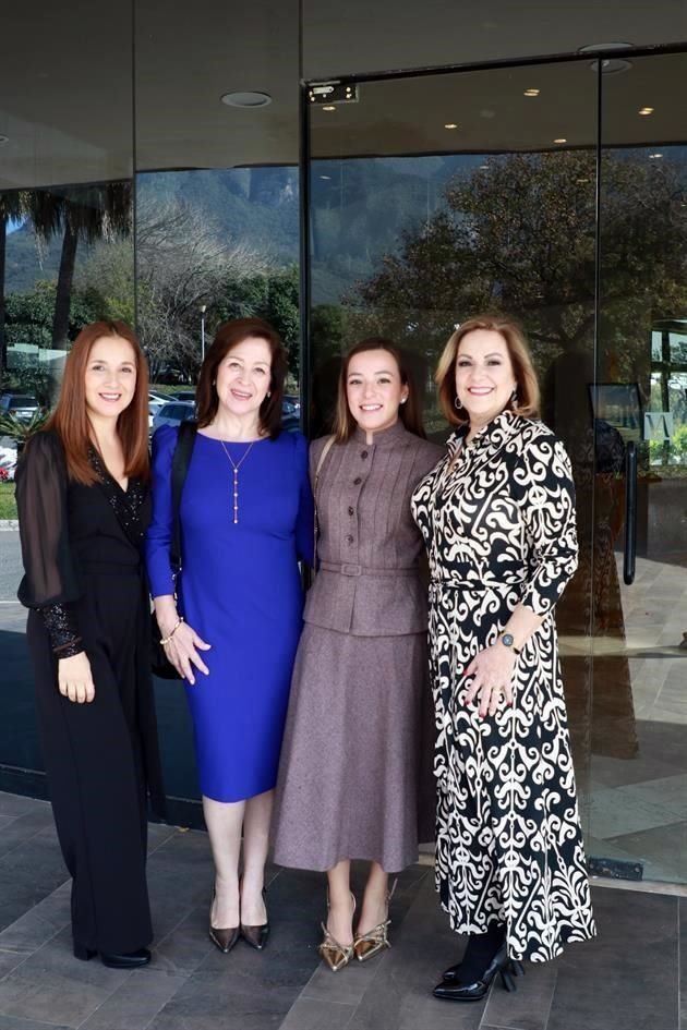 Paty de Martínez, Amy Nuño de Newton, Paulina Martínez y Silvia Cano de Garza