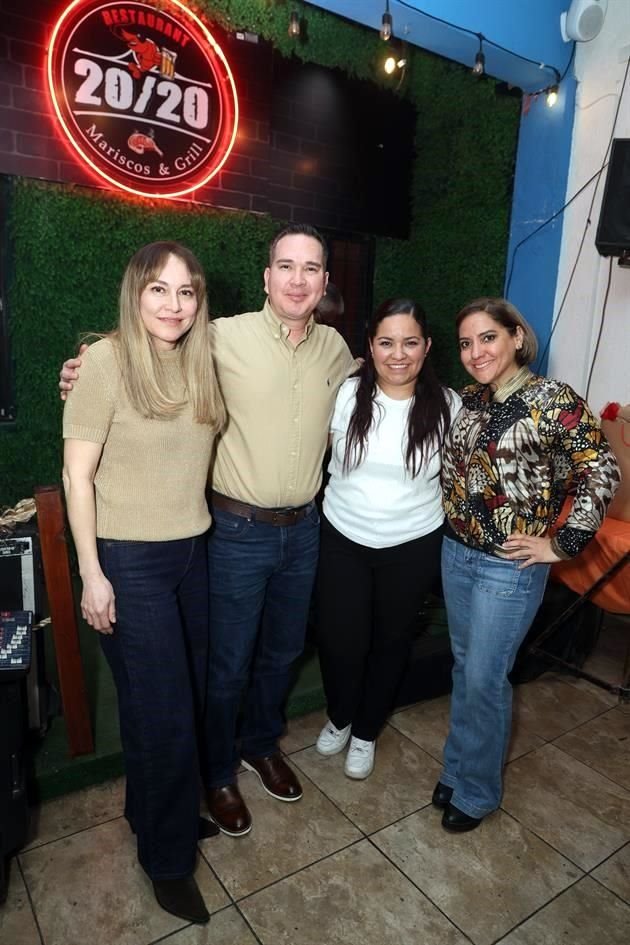 Berenice Soto, Eduardo Martínez, Mariza Martínez y Mariza Siller