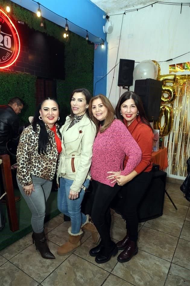 Magdis Ochoa, Vianey Valdez, Cony Gutiérrez y Alicia Botello