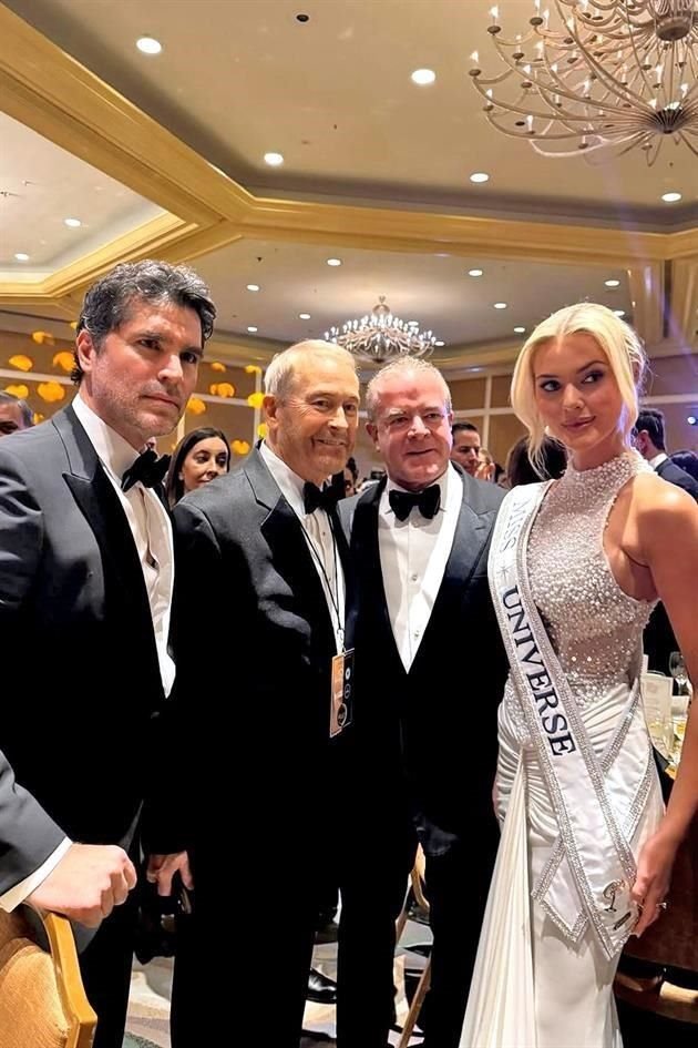 Eduardo Verástegui, el senador Ron Johnson, Raúl Rocha y Victoria Kjaer, Miss Universo 2024