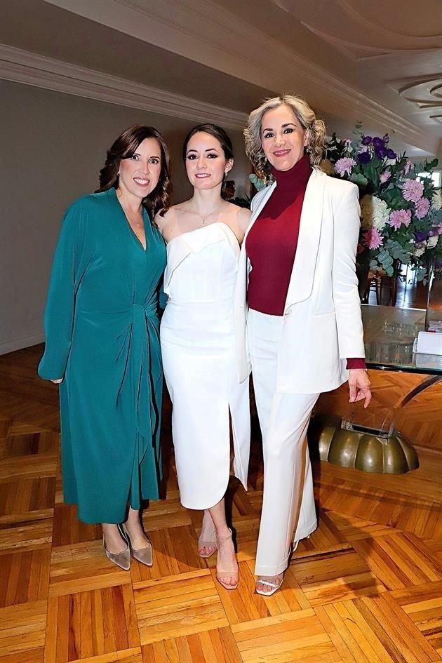 Patricia Kavande, Kamila Sánchez Muñiz y Ana Karina Muñiz