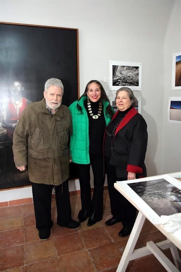 Leopoldo Marroquín, Katya Chapa e Idolisa Doria de Marroquín