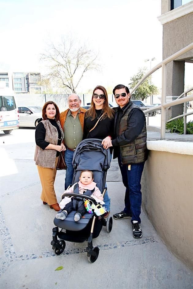 Rosa Elia González, Javier González, Andrea López, Carlos Núñez y Luciana Núñez