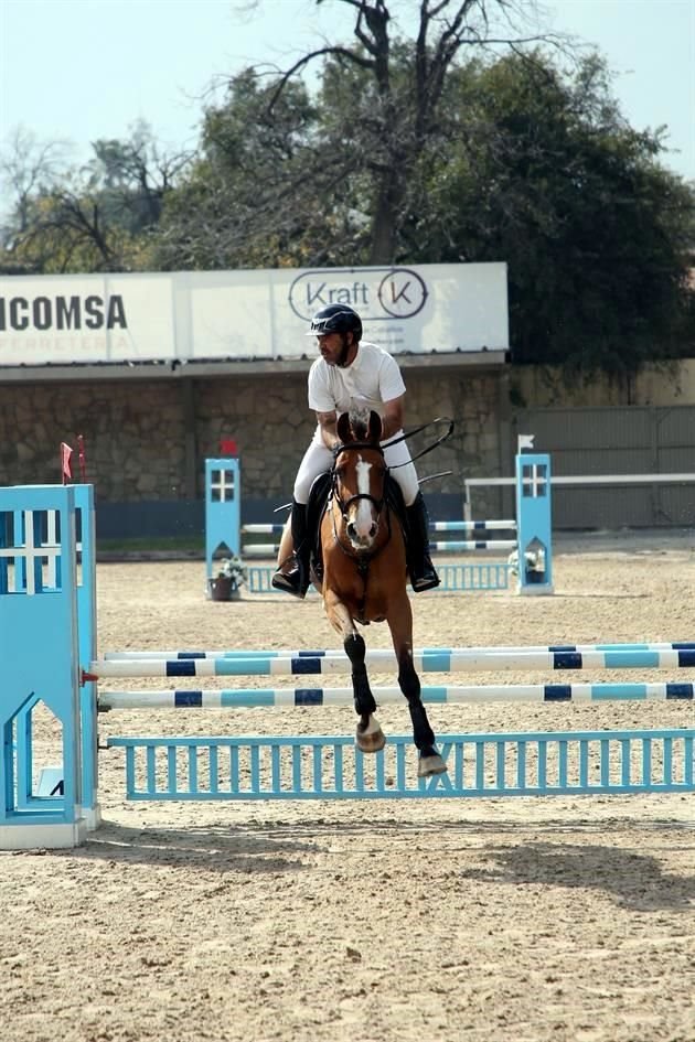 Rigoberto Aldana y 'Mexicana de Olympia'