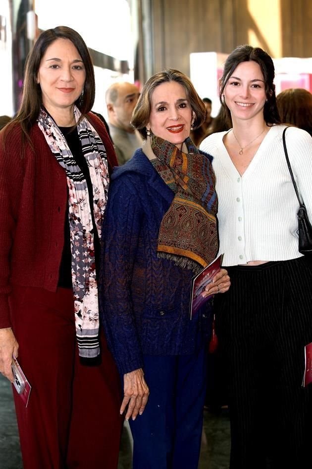 Cristy de Lozano, Estela Alanís y Raquel Lozano