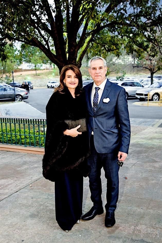 Norma Flores de Cebrián y Roberto Cebrián