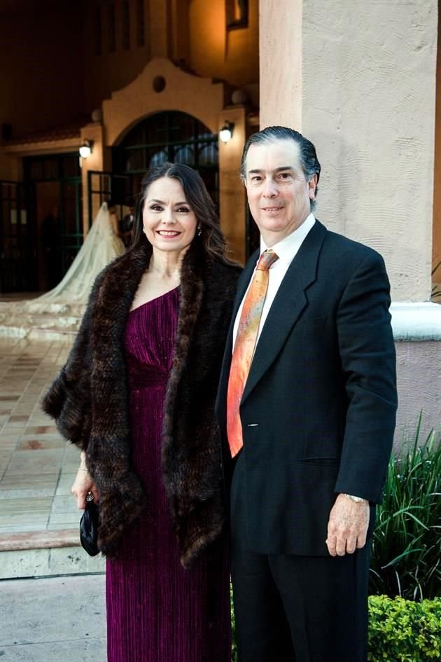 Carmen Aguilar de Marino y Emilio Marino