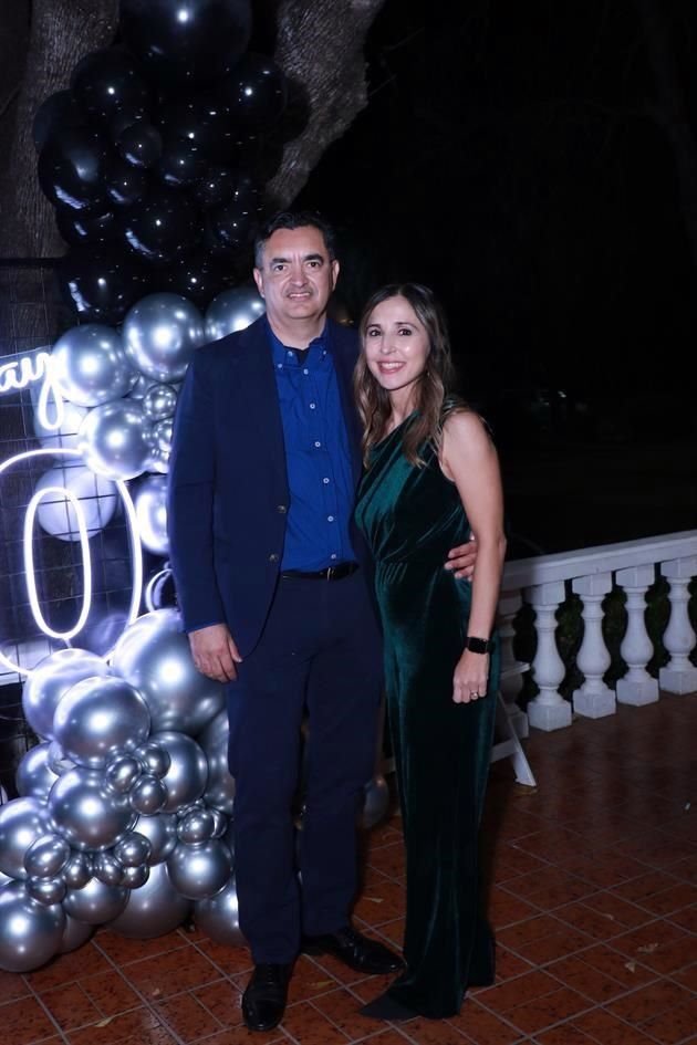 Alejandro Flores Flores y Jéssica Sepúlveda de Flores