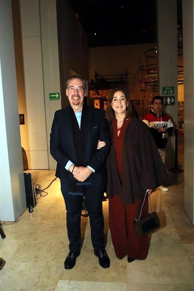 Daniel Villarreal y Paulina Garza de Villarreal