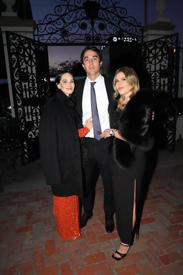 Victoria Esparragoza, Miguel Arámbula y María Miñarro