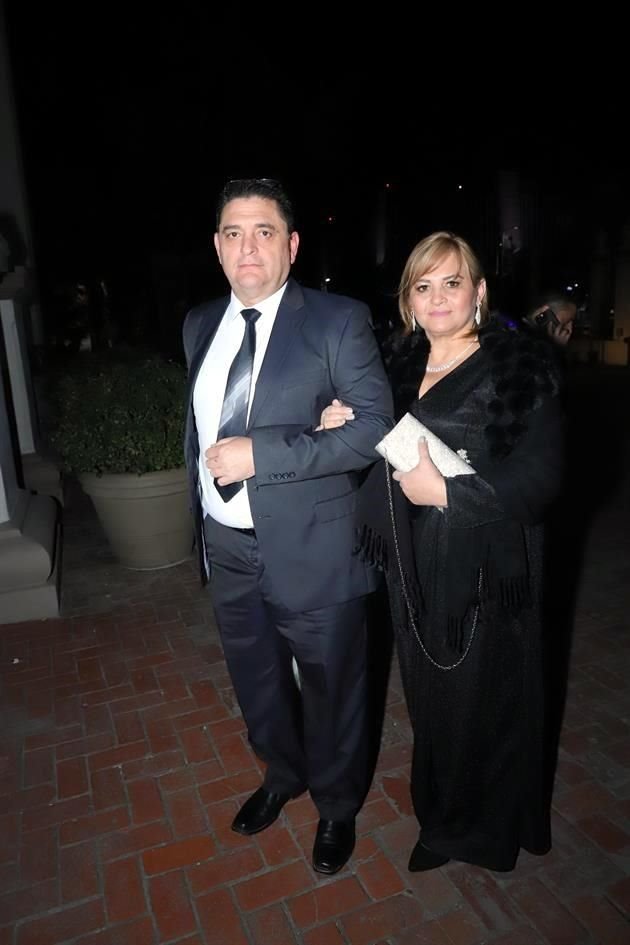 Edgar Ruiz y Rocío Leal