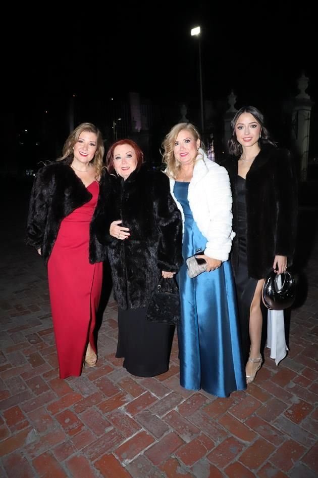 Bárbara Noyola, Elia Gutiérrez, Claudia Noyola y Andrea Villarreal