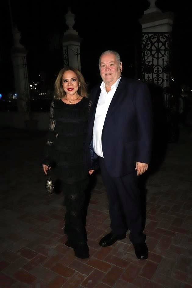 Cristina Pérez de Noyola y Fernando Noyola