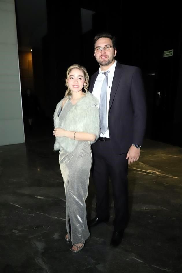 Valeria Gallardo y Edgar Ruiz