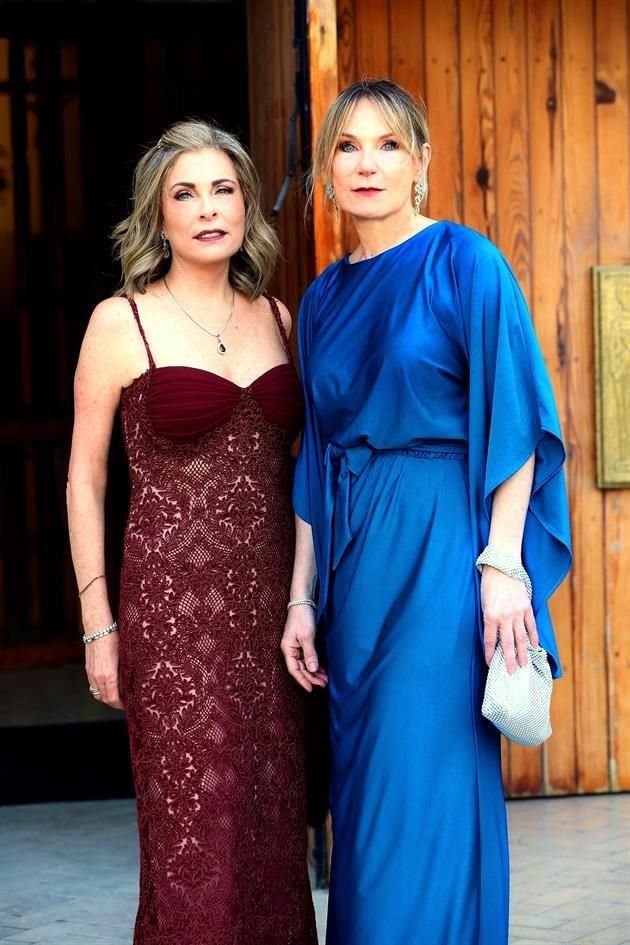 Belén Llano y Adriana Ibarra de Bremer