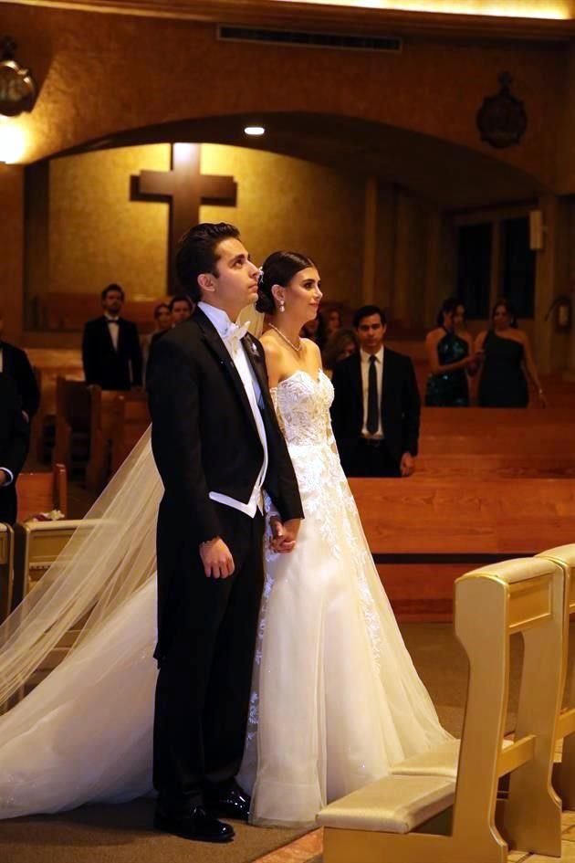 Adrián Treviño Treviño y Celeste Martínez Ortiz