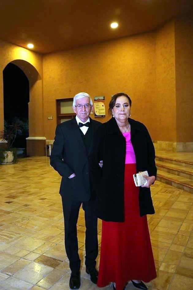 Eduardo Palomo y Dinorah Villalobos