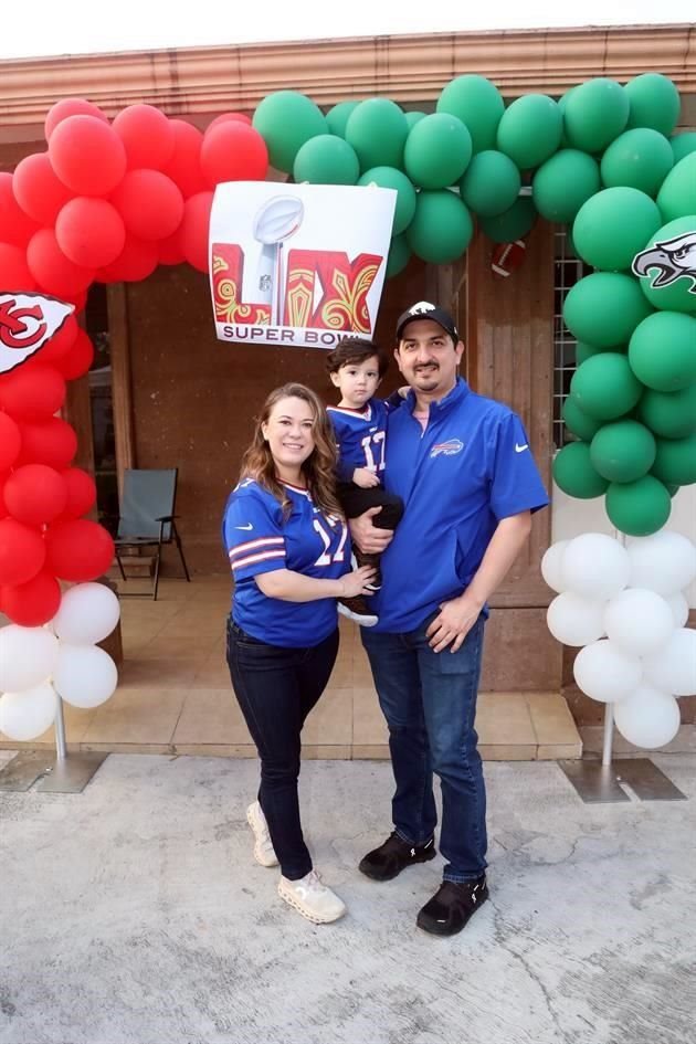 Paloma Balderas, Adrián Pequeño Balderas y Adrián Pequeño Quiroga