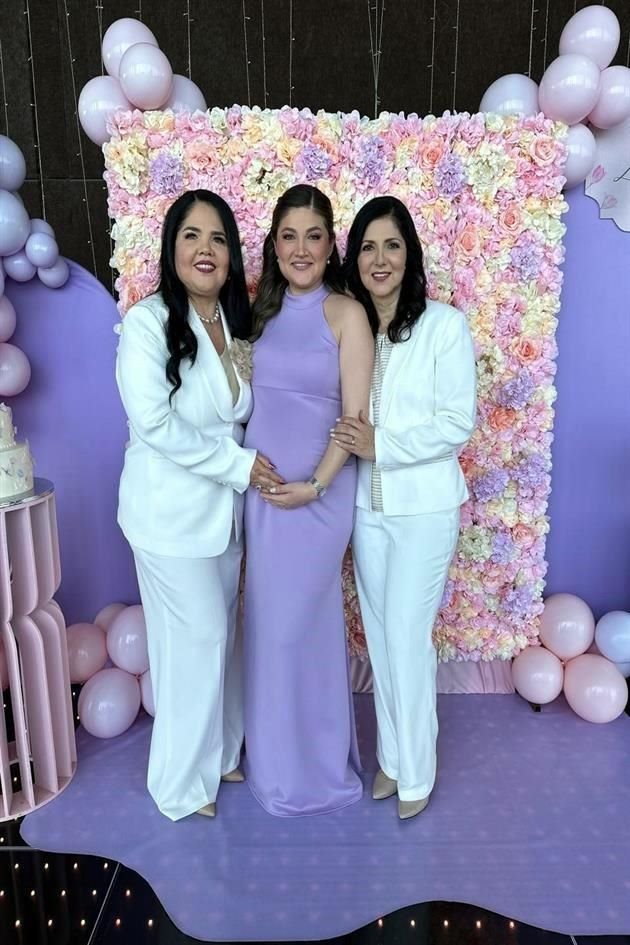 Laura Benavides de Moreno, Laura Moreno de Gutiérrez y Sandra Elizondo de Gutiérrez