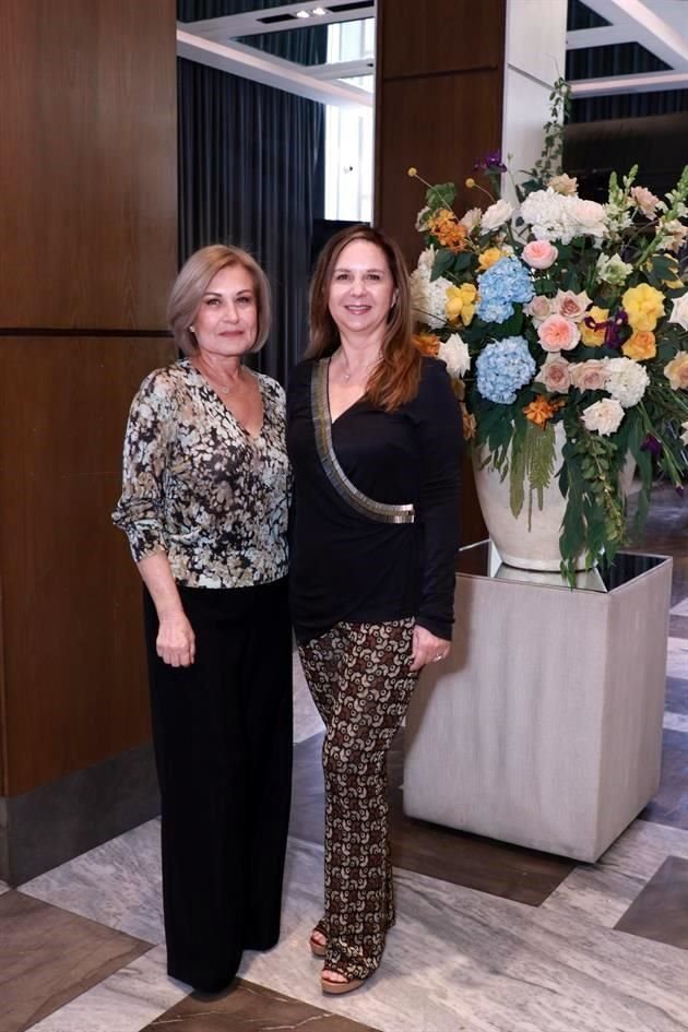 Martha Sepúlveda y Vero Theriot