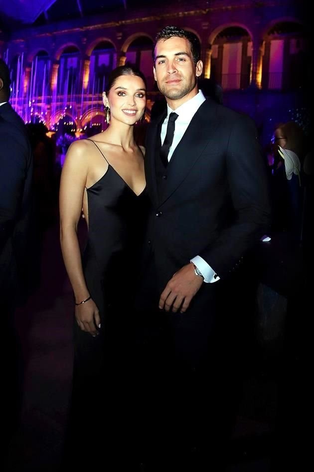 Antonia del Pedregal y Eugenio Garza Pérez
