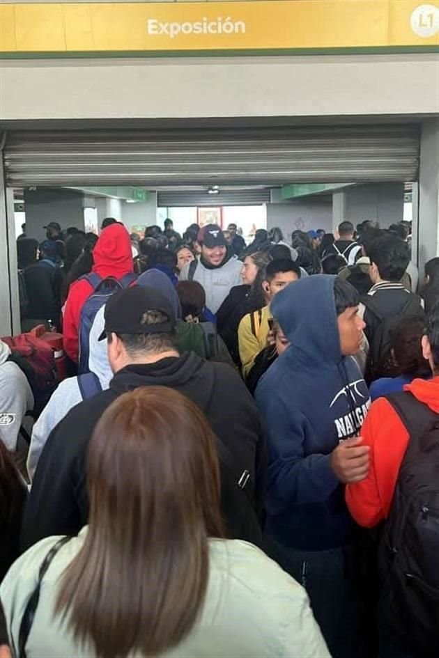 Usuarios del Metro reportan supuestas fallas, que causan aglomeraciones entre las estaciones Talleres y Cuauhtémoc, de la Línea 1.