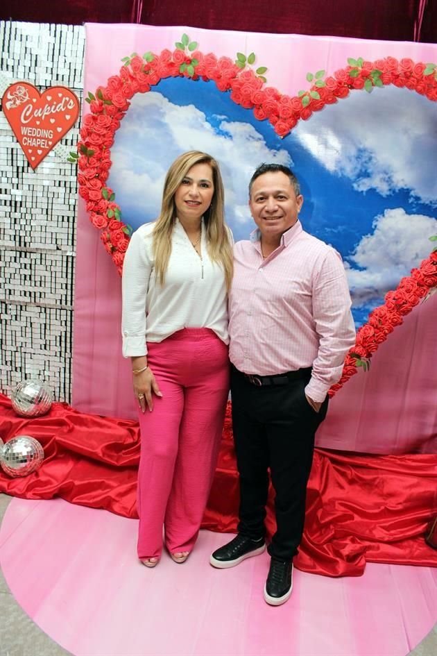 Karla Rodríguez y Eduardo De la Cruz