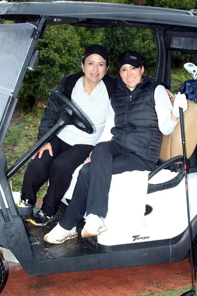 Mónica Gatas y Brenda García