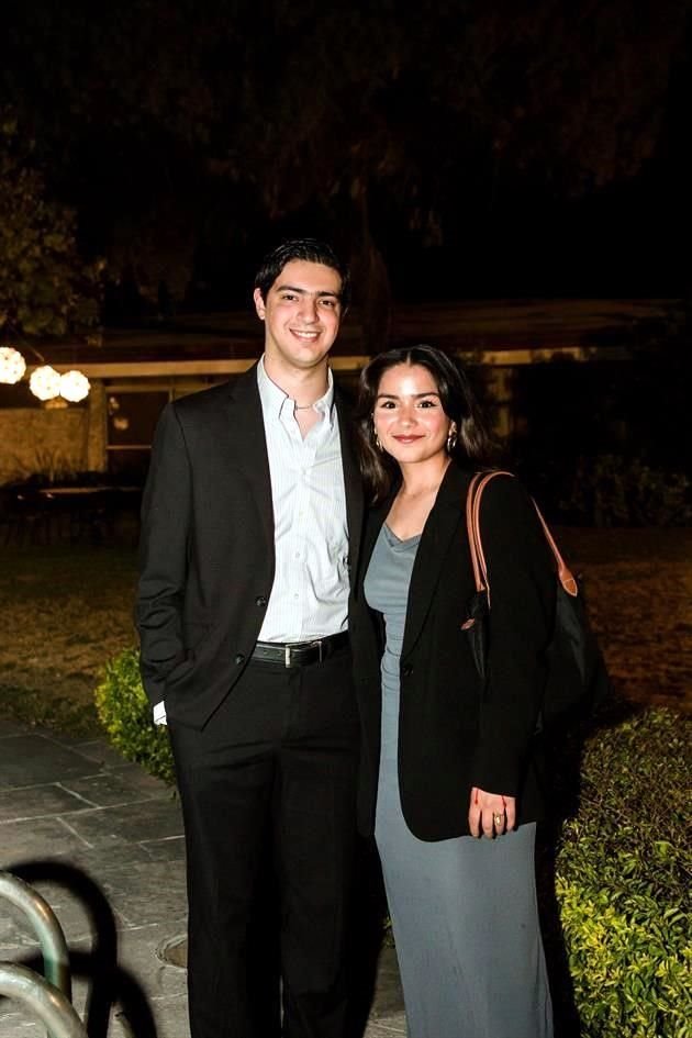 Lorenzo Valle y Tamara Nevarez