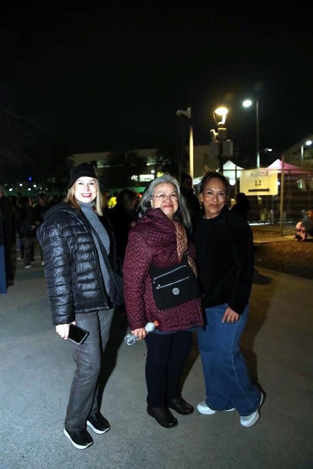 Doris Flores, Paty Barajas y Diana Garza