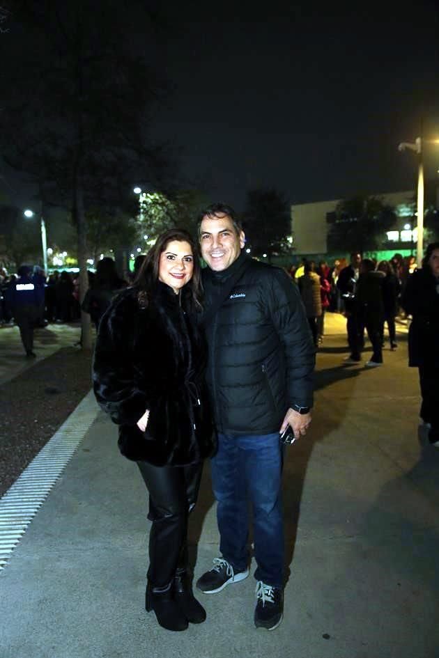 Anel Torres y César Ríos