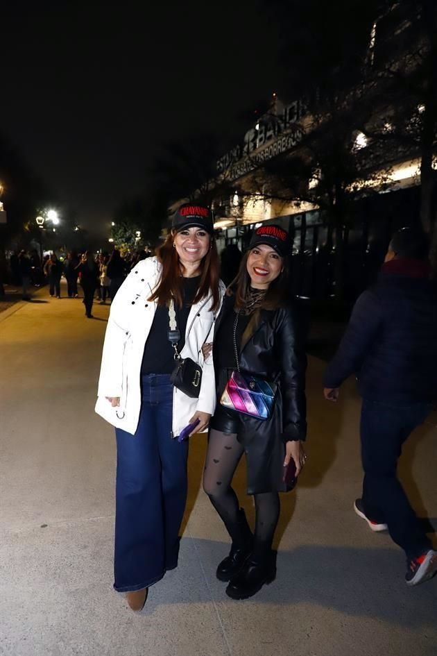 Elsa Hernández y Angie Molano