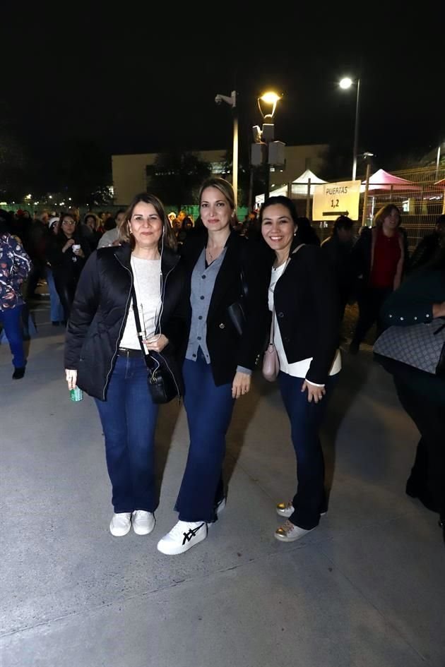 Lupita Villalobos, Marcela Herrera y Laura Caro