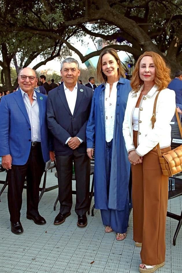 Eduardo Garza T., José Antonio Fernández Carbajal, Eva Garza de Fernández y Carmen Junco de Garza T