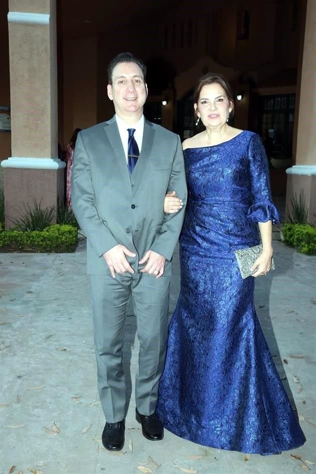 Juan Carlos Madero Lobeira y Claudia P. Ramos de Madero