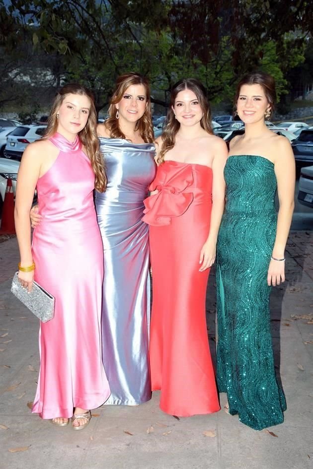Eva Ramos, Marcela Valles, Paulina Martínez y Sofía Ramos