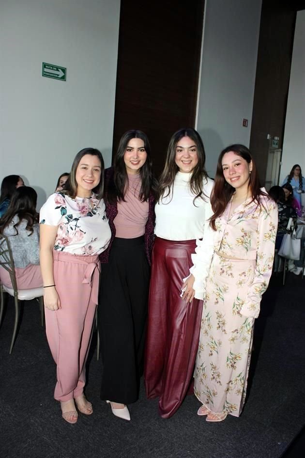 Diana Hernández, Marcela Lozano, Marcela Medrano y Lucila Trujillo