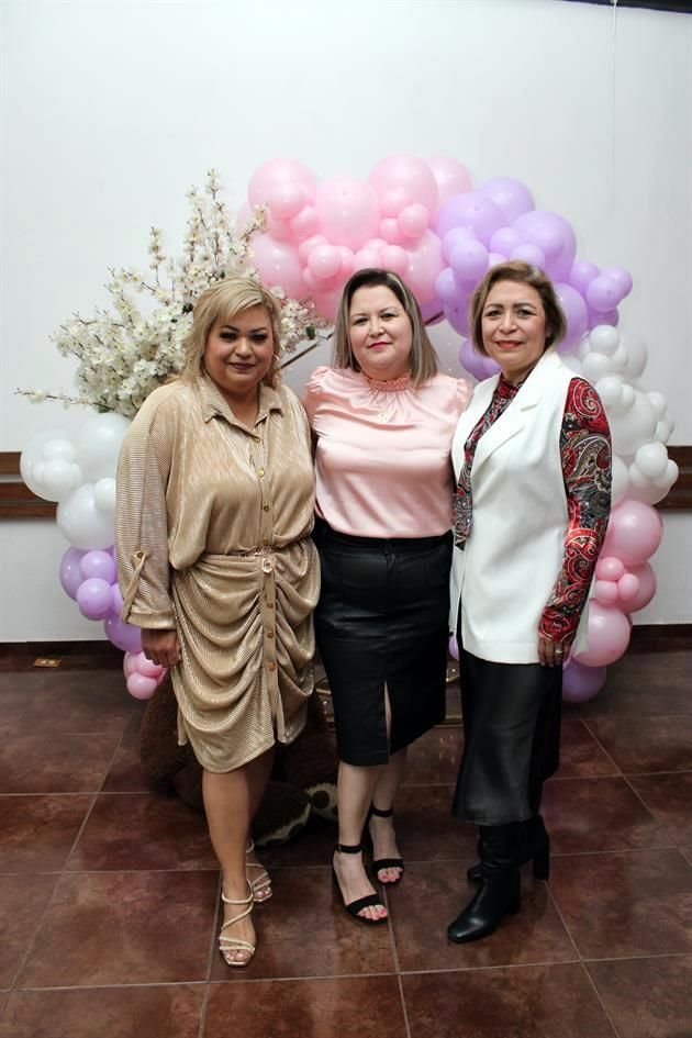 Norma Zamarripa, Nancy Zamarripa y Guadalupe Zamarripa