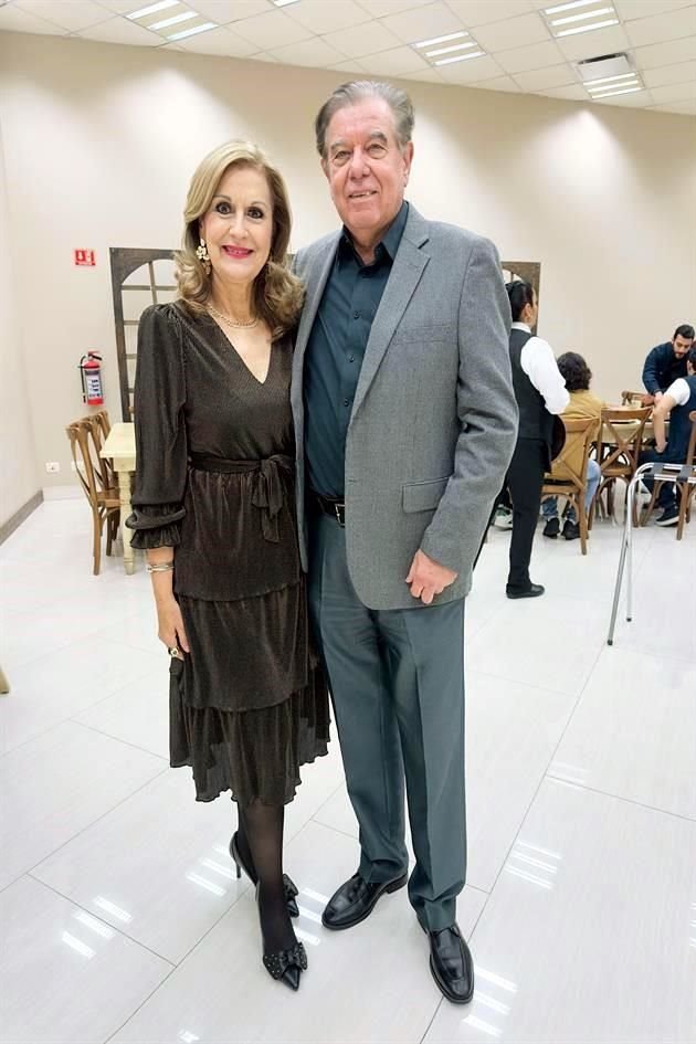 Adriana Cantú y Gerardo García