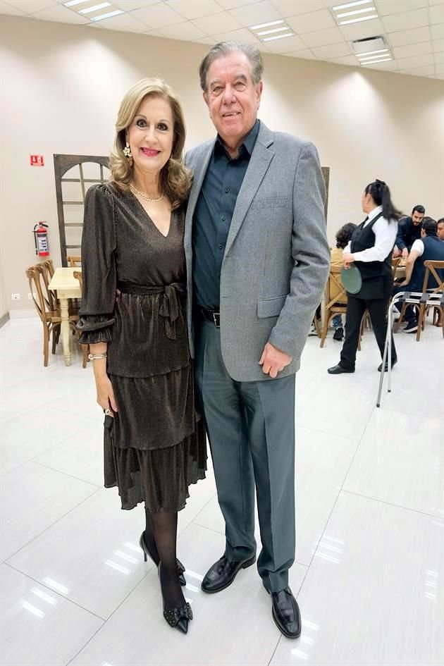 Adriana Cantú y Gerardo García