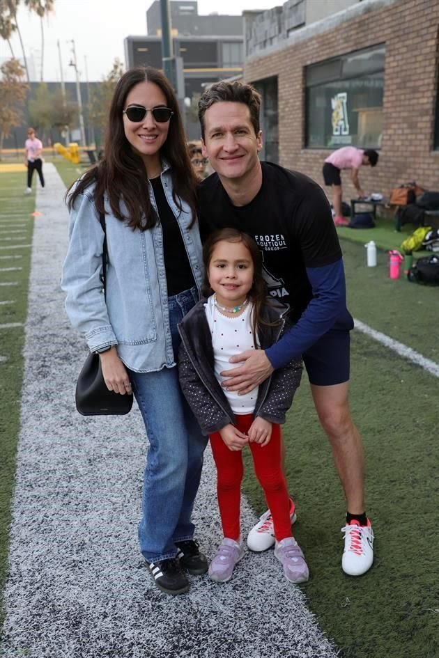 Alejandra Alfaro, Celina Mier y Felipe Mier