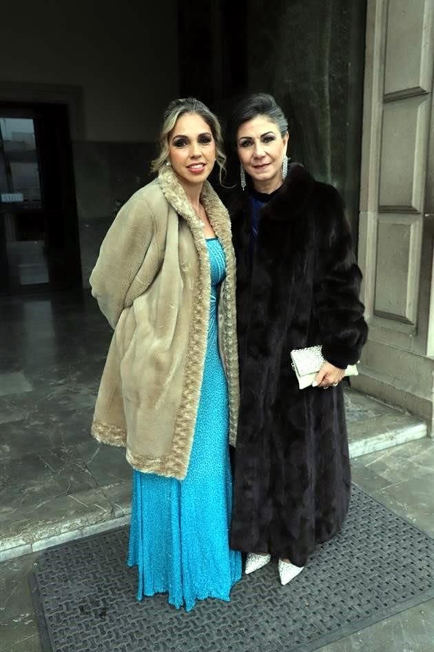 Alejandra Oceguera y Griselda Vela