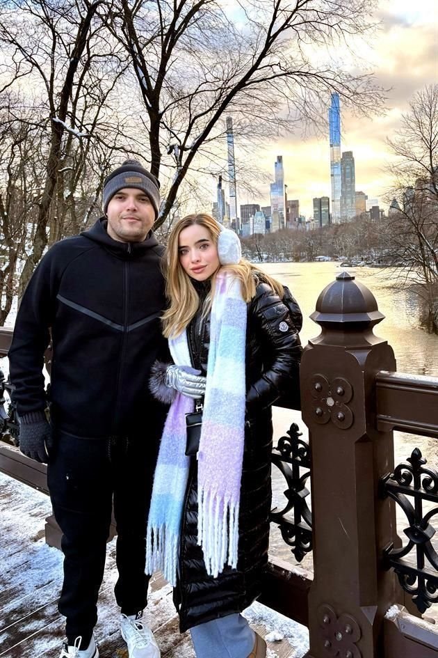 Fernanda Cortés y Javier Morales, paseando en NUEVA YORK.