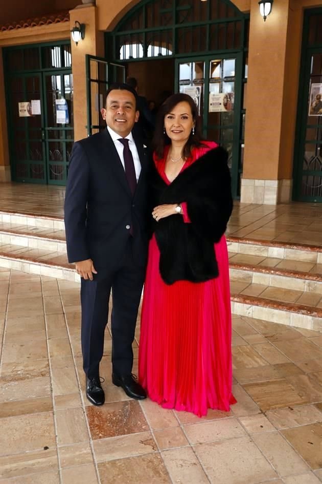 Zeferino Valdés y Sandra Celaya