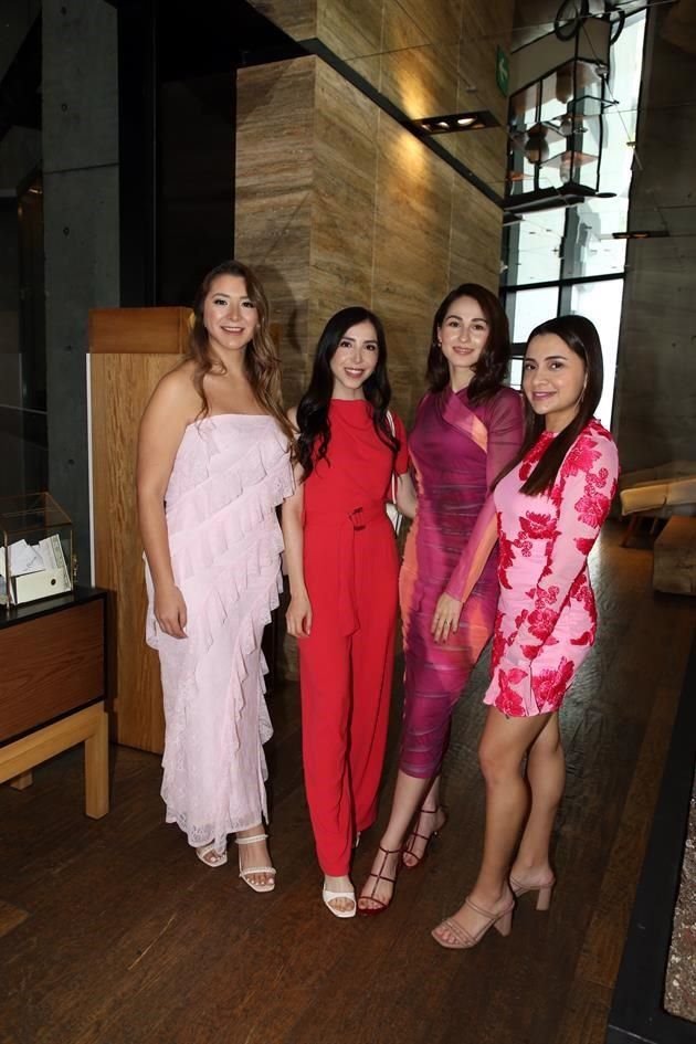 Yareli Ordóñez, Lariza Treviño, Perla Arato y Claudia Contreras