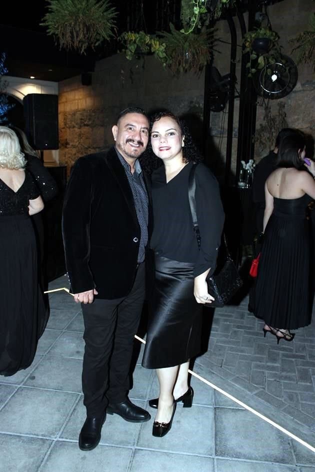 Mauricio Torres y Mayela Alvarado