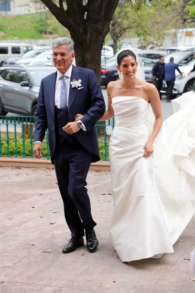 La novia con su papá, Luis Treviño Guajardo